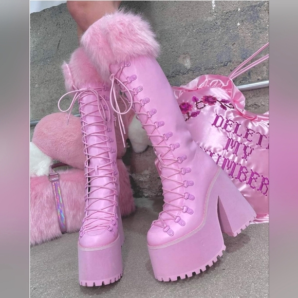 Sugar Thrillz: Dollish Delight Platform Boots- Pink, Size 8, NIB! - Picture 2 of 16
